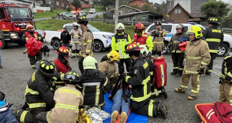 Simulacro de remoción de masa en Los Lagos, desplegó a equipos de emergencia y vecinos