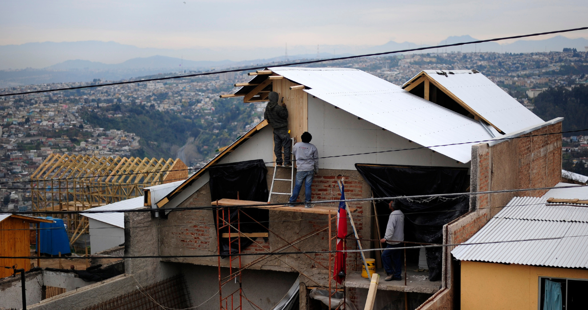 Megaincendio: autoridades reaccionan a informe de Contraloría que develó cifras sobre reconstrucción