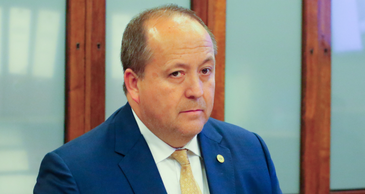 Familiares de los 7 tripulantes de lancha “Bruma” se reunirán con fiscal nacional, Ángel Valencia