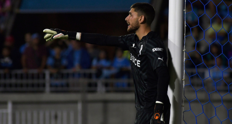 Thomas Gillier le entrega un nuevo dolor de cabeza a Universidad Católica.