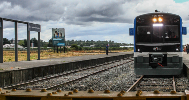 Imagen de tren por estudio de factibilidad de servicio para unir Loncoche con Villarrica y Pucón