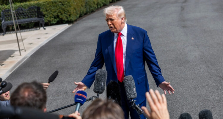 Trump se abre a llegar a acuerdos sobre aranceles si le ofrecen “algo fenomenal”