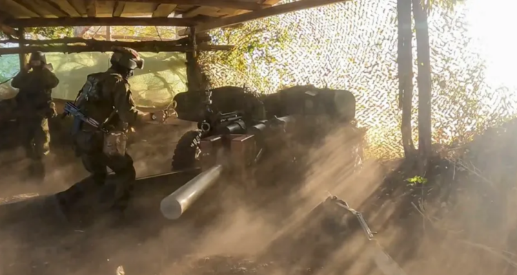 Ucrania desmiente a Rusia y niega haber retirado sus tropas de Kursk