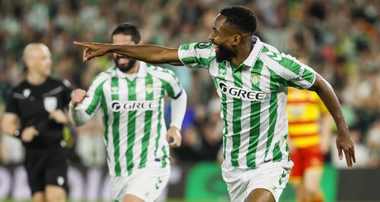 Real Betis puso en pie en semifinales de Conference League.