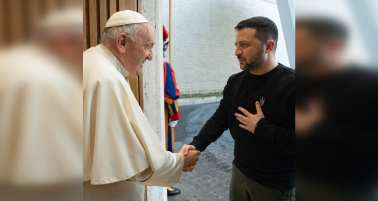Zelenski por “trágica” muerte de Francisco: “Rezó por la paz en Ucrania y por los ucranianos”