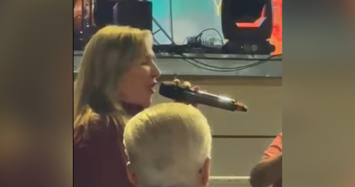 Acusan proselitismo político por participación de Hoffmann en evento municipal de Villa Alemana