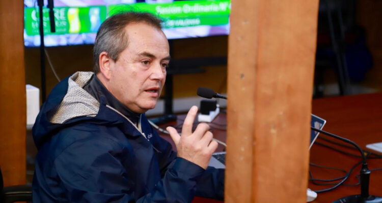 Fiscalía apuntó a falta de antecedentes tras desistir investigación contra alcalde de Río Bueno