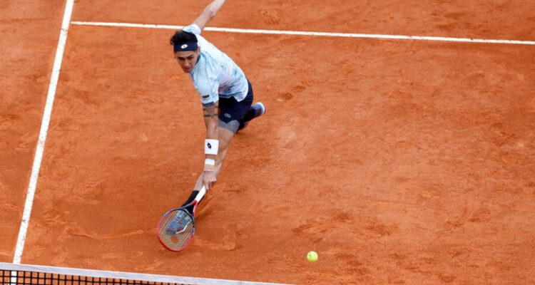 Alejandro Tabilo en la arcilla de Roland Garros 2025