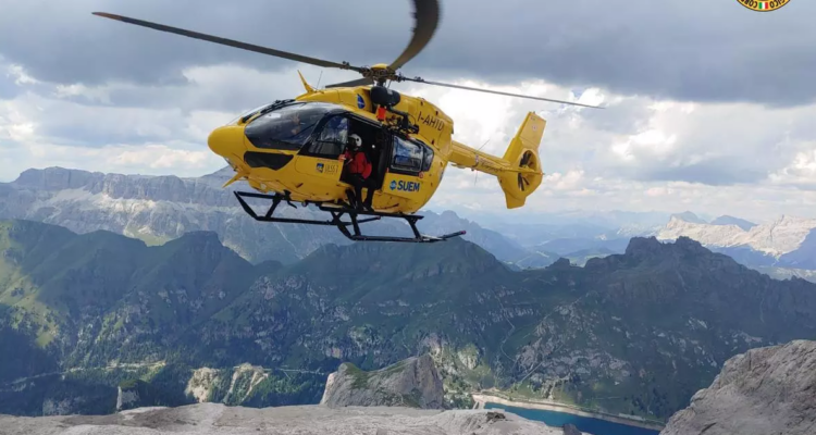 Sorprendidos por una avalancha: hayan restos de cinco esquiadores muertos en los Alpes suizos