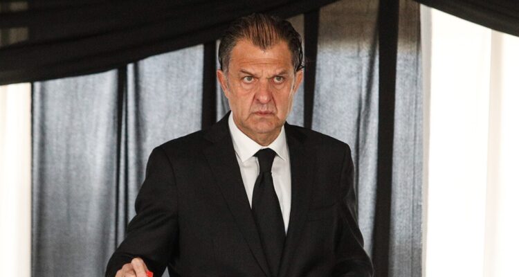 Aníbal Mosa fue reelecto presidente de Blanco y Negro.