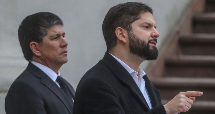 Declaración de Monsalve sobre diálogo con Boric: “Me dijo ’no tengo por qué dudar de lo que me dices’”