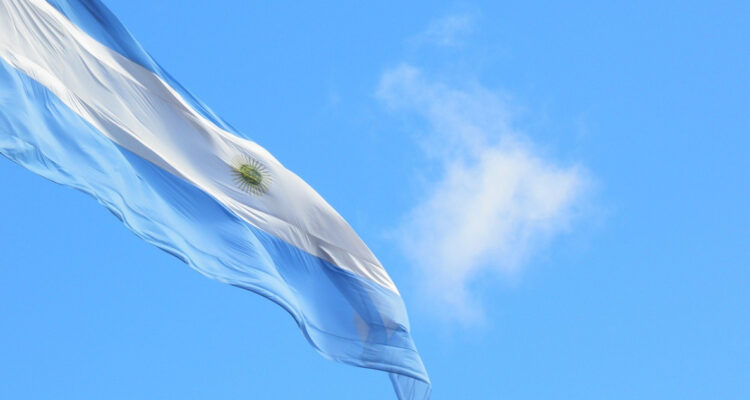 Argentina proyecta que su producción de litio crezca un 77% en 2025