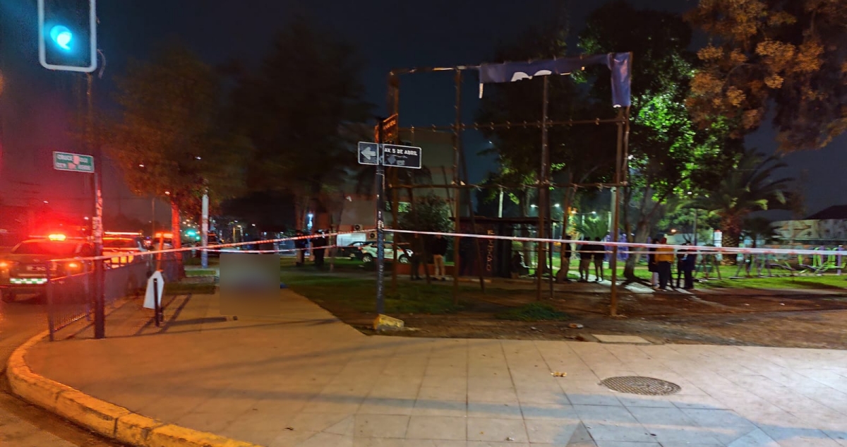 Hombre es asesinado de una puñalada en Estación Central: indagan si ataque ocurrió en bus RED