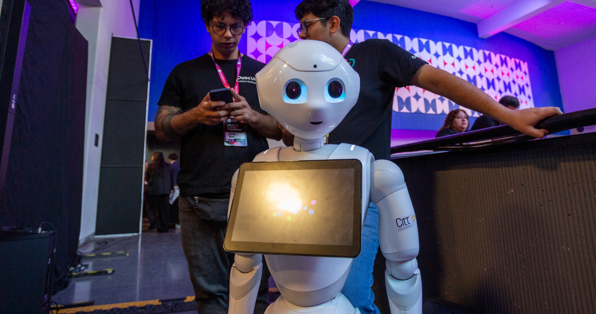 Avanza proyecto que regula la inteligencia artificial en Chile: revisa el detalle