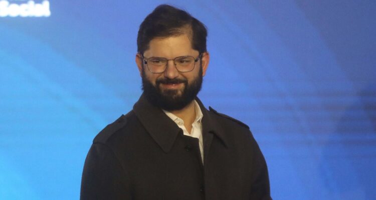 Presidente Boric dejará el Barrio Yungay: se irá a vivir a San Miguel