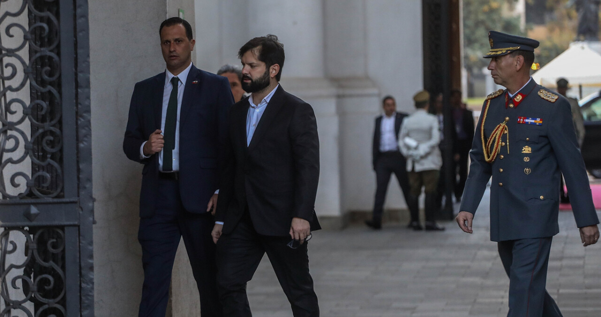 Boric suspende pauta tras fuerte sismo en Magallanes para monitorear emergencia desde La Moneda