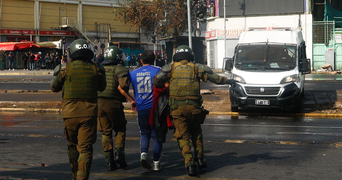 GORE Santiago destina $200 millones para capacitación de DD.HH. a carabineros de la capital