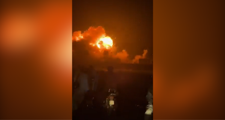 India bombardea diversos puntos de Pakistán y escala la tensión en Cachemira