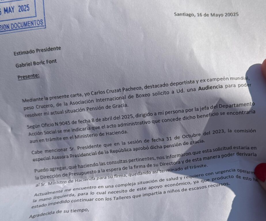 La otra pelea de Carlos Cruzat: el boxeador lleva año y medio esperando la pensión de gracia prometida