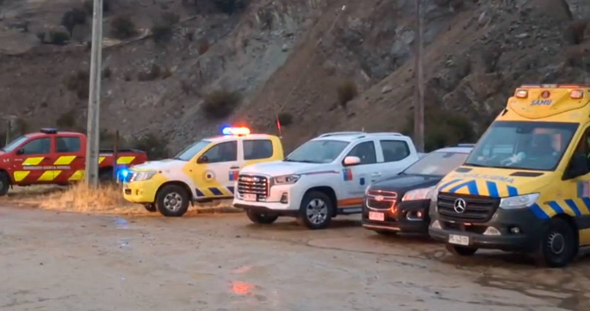 Intentan geolocalizar celulares de ocupantes para dar con avioneta accidentada en Curacaví