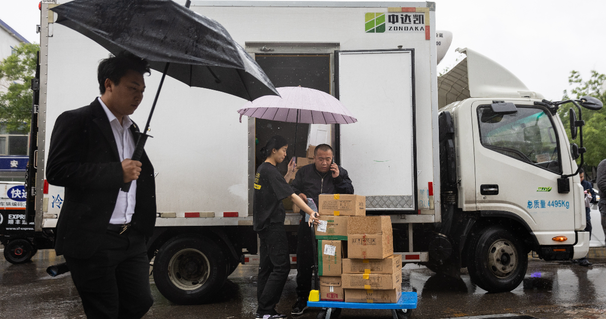 Guerra comercial empezó a pasar factura en China, que ya registra un freno en su producción industrial