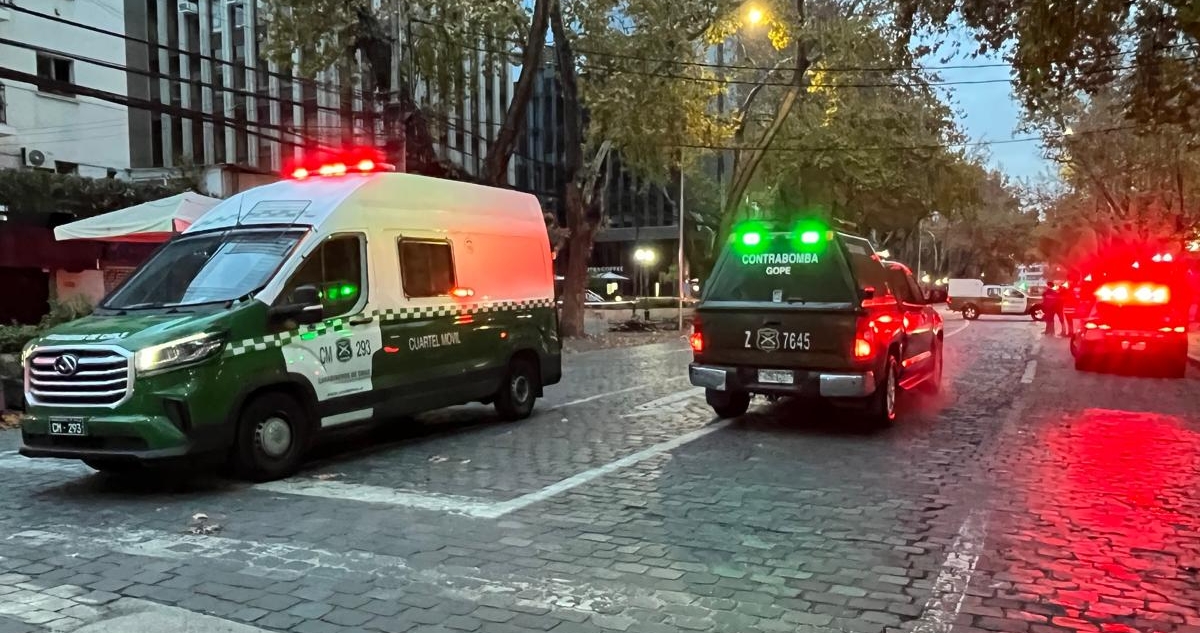 Atentado explosivo obliga a suspender clases de colegios en Providencia