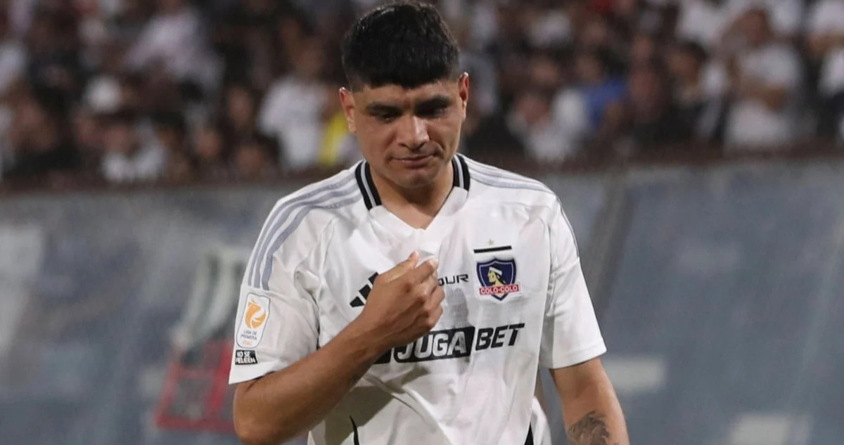 Claudio Aquino envía fuerte dardo al plantel de Colo Colo.
