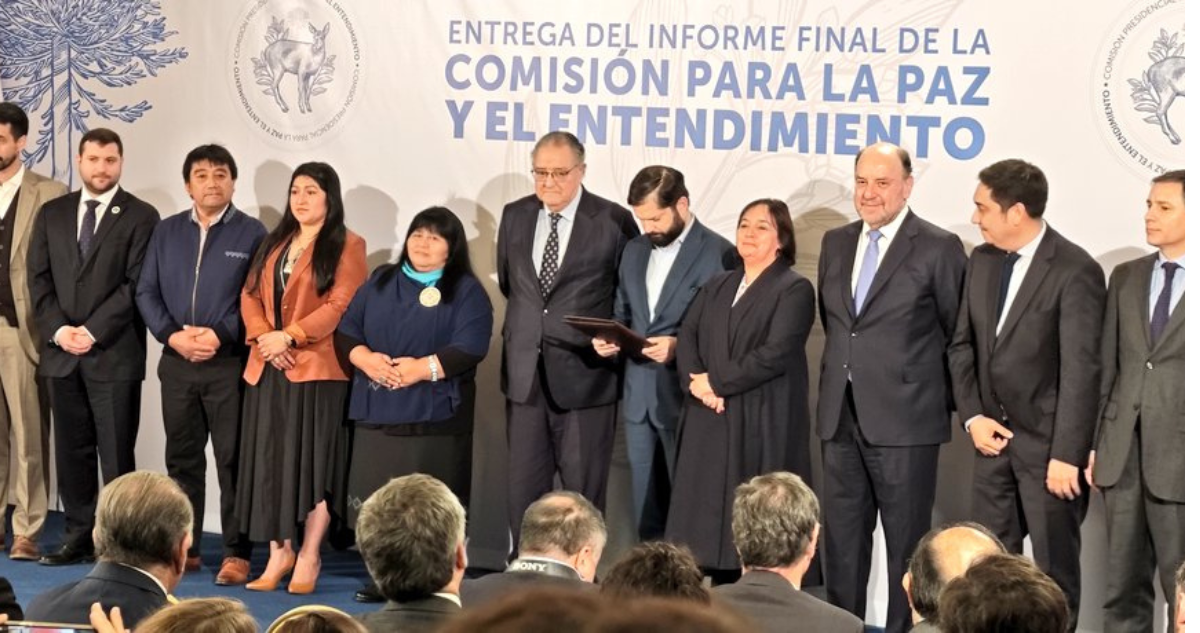 comisión para la paz y el entendimiento