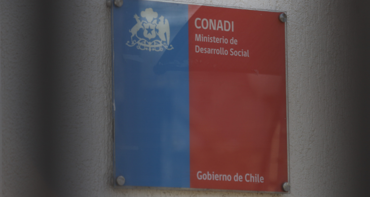 Frontis de la Conadi por situación de exsubdirector Sur