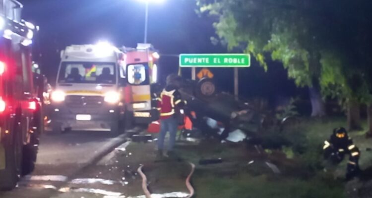 Conductor muere en volcamiento en Quillón
