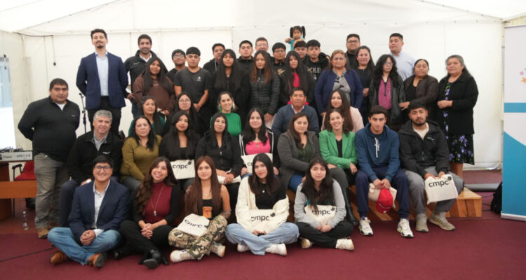 Programa educativo Construye Futuro alcanza más de 1.300 jóvenes beneficiados en 13 comunas del sur