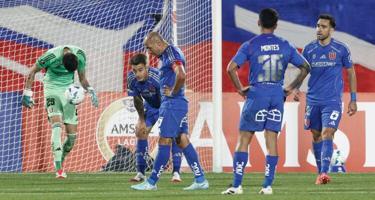 La U fue goleada por Estudiantes en Copa Libertadores.