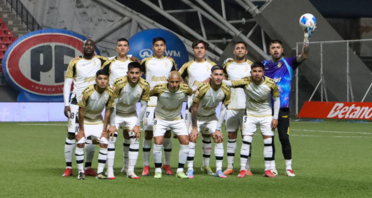 Solitario gol de Waterman le bastó a Coquimbo para vencer La Calera: es puntero de Liga de Primera