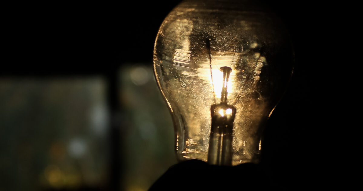 Restablecen servicio de luz en Quintero y Puchuncaví tras corte que afectó a más de 15 mil clientes
