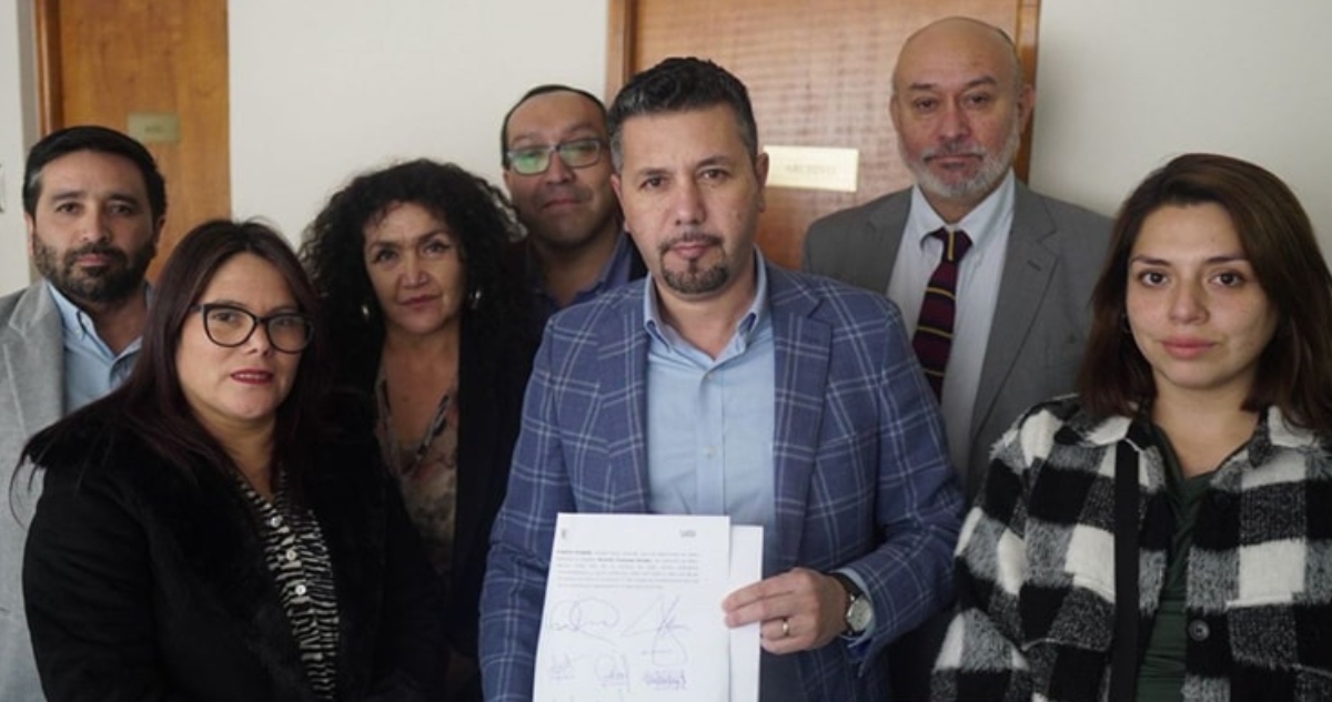 Denuncian a exalcalde de Lota por abandono de deberes