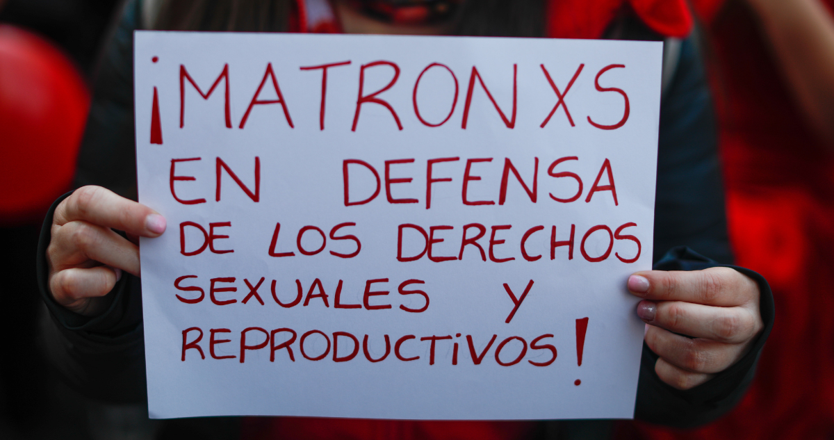 Amplio rechazo genera Norma 150 y matrones se movilizan ante el cambio: “un grave retroceso”