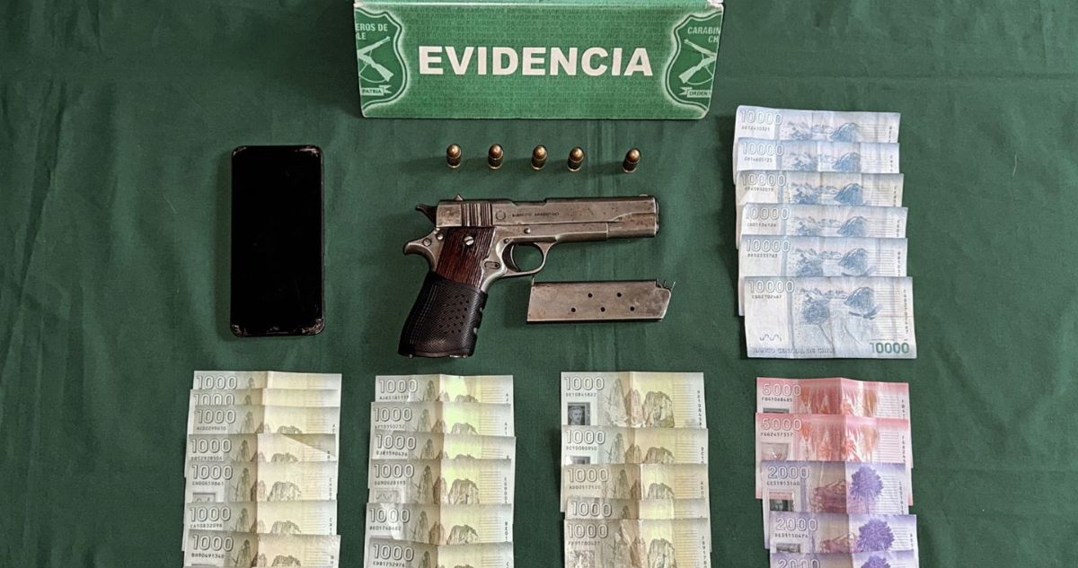 Detienen a sujeto que portaba arma del ejército argentino en PAC