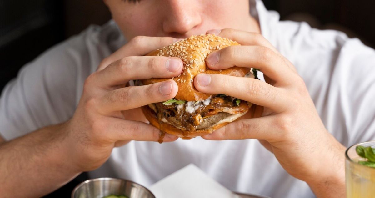 Cuándo es el día de la hamburguesa 2025 en Chile y cuáles son las promociones, ofertas y descuentos para comer este día en locales de comida.
