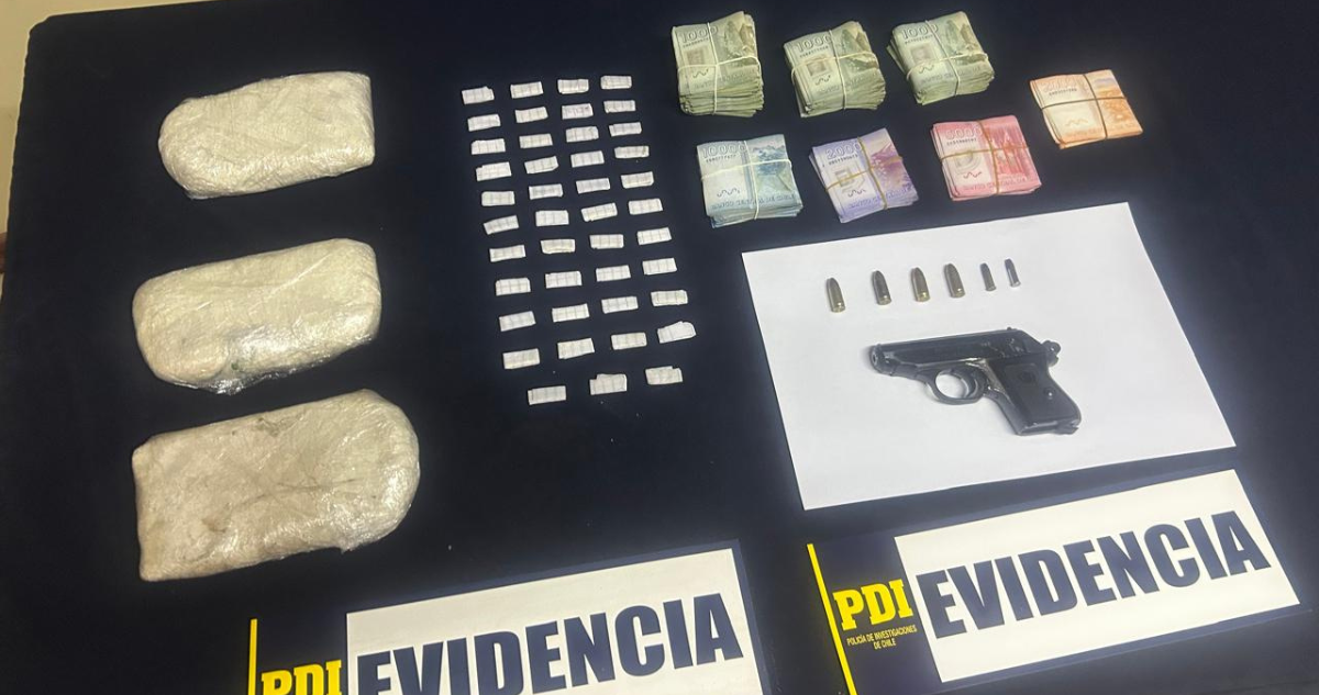 dinero droga escondidos bajo tierra