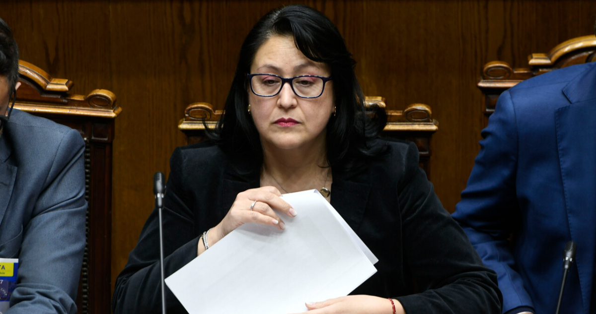 Dorothy Pérez pide en el Senado más atribuciones para Contraloría tras abuso de licencias médicas