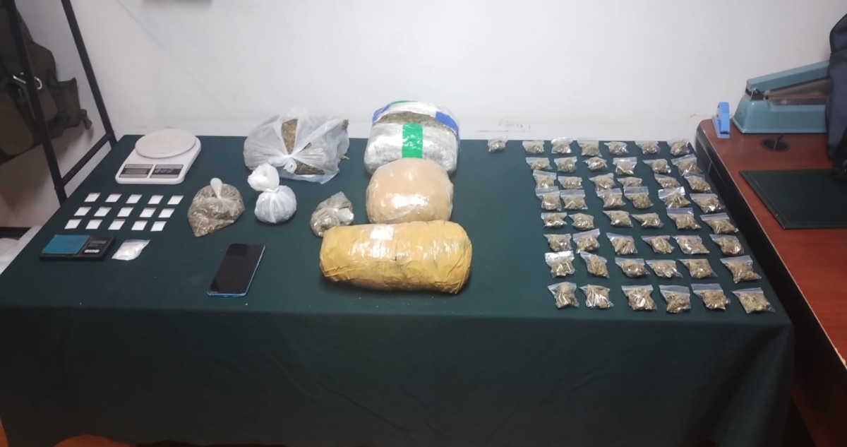 Descubren local comercial con más de 14 kilos de droga en el Persa Bío Bío: un detenido