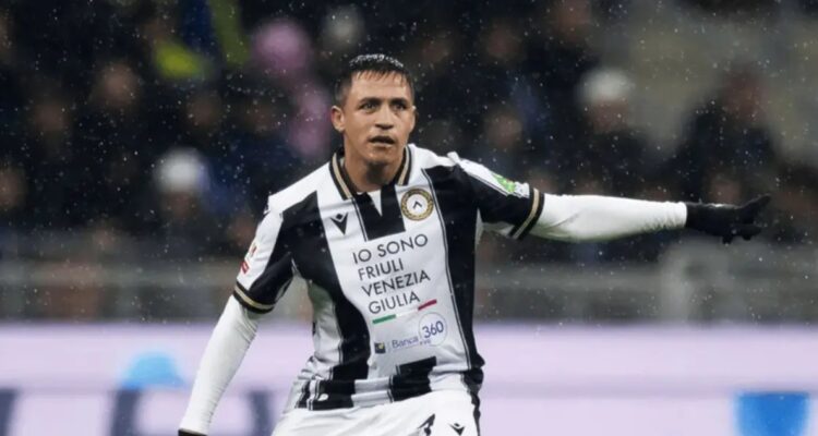 Alexis Sánchez sigue alejándose de Udinese.