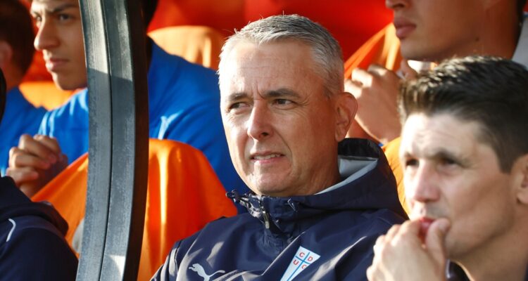Universidad Católica busca el reemplazo de Tiago Nunes.