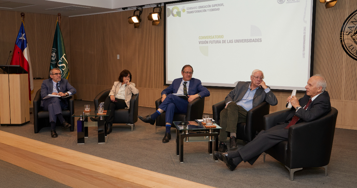 Deserción, equidad y más: Expertos analizan los desafíos pendientes de la educación superior en Chile