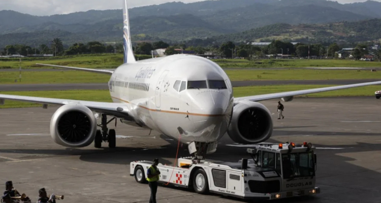 Venezuela autoriza retomar vuelos comerciales con Panamá tras casi 10 meses suspendidos