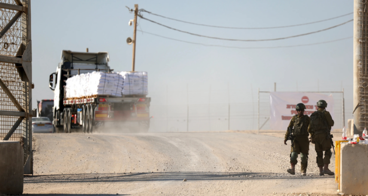 Ejército de Israel mata a 6 escoltas de ayuda humanitaria que detenían asalto a 2 camiones en Gaza