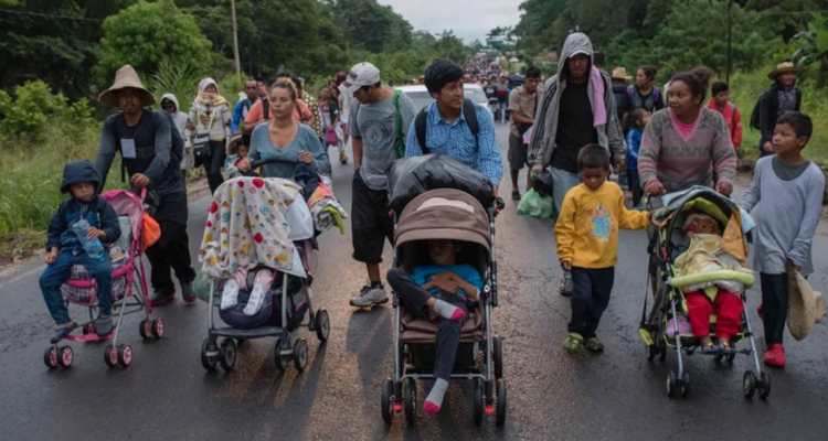 Ciudadanía por nacimiento en EEUU fue aprobada para los hijos de esclavos, según Trump