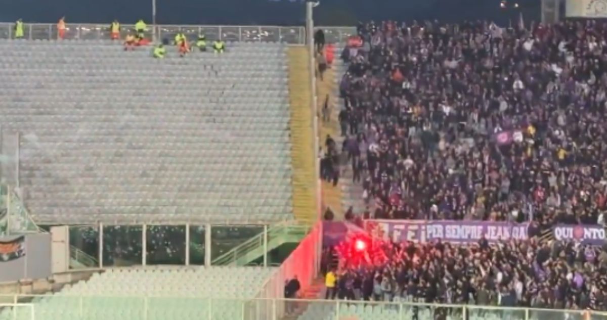 Incidentes con bengalas en el Fiorentina-Betis: ultras de ambos equipos se arrojan de todo