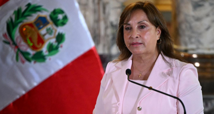 Fiscalía de Perú presenta nueva denuncia contra presidenta Dina Boluarte