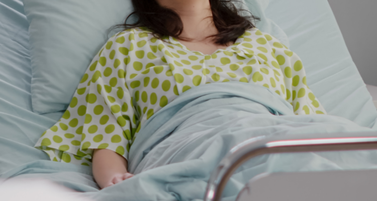 Caso de mujer embarazada con muerte cerebral reaviva el debate sobre el aborto en Georgia, EEUU